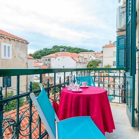 Elegant & Enchanting - Apartment At Old Town Entrance - Dubrovnik Dış mekan fotoğraf