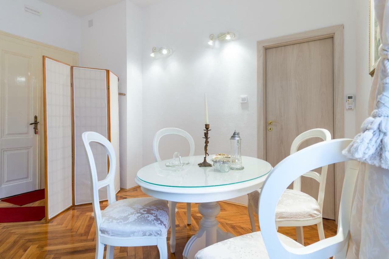 Elegant & Enchanting - Apartment At Old Town Entrance - Dubrovnik Dış mekan fotoğraf