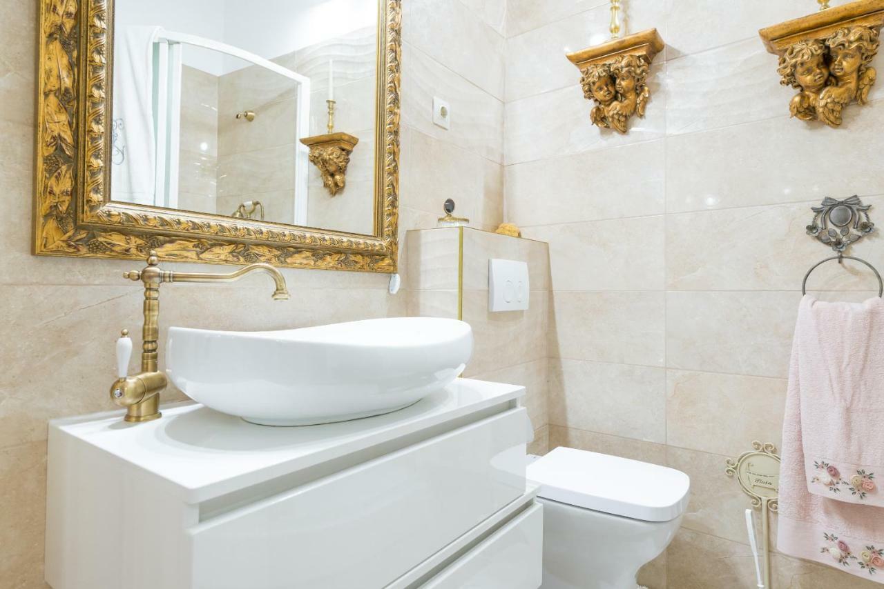 Elegant & Enchanting - Apartment At Old Town Entrance - Dubrovnik Dış mekan fotoğraf