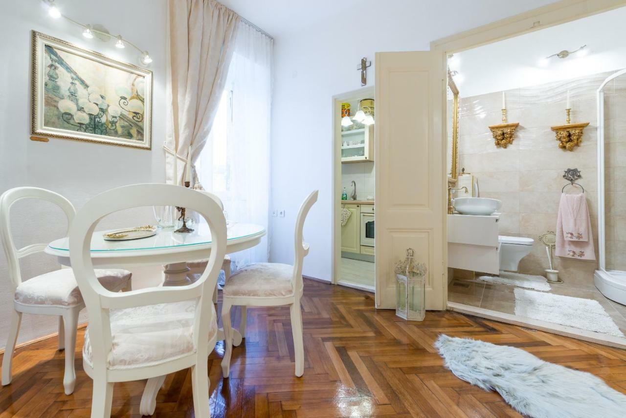 Elegant & Enchanting - Apartment At Old Town Entrance - Dubrovnik Dış mekan fotoğraf